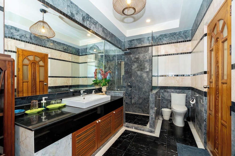 Ocean Pearl Residence