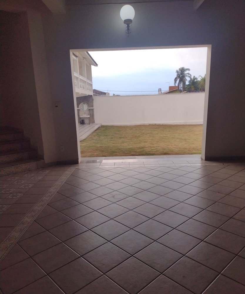 Acomodações Anfitriã