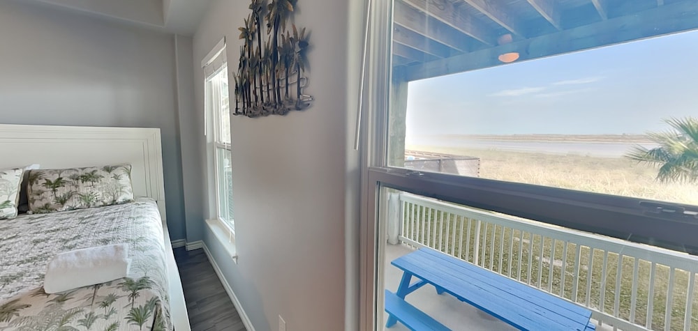 La Sirena by Silver Sands Vacation Rentals