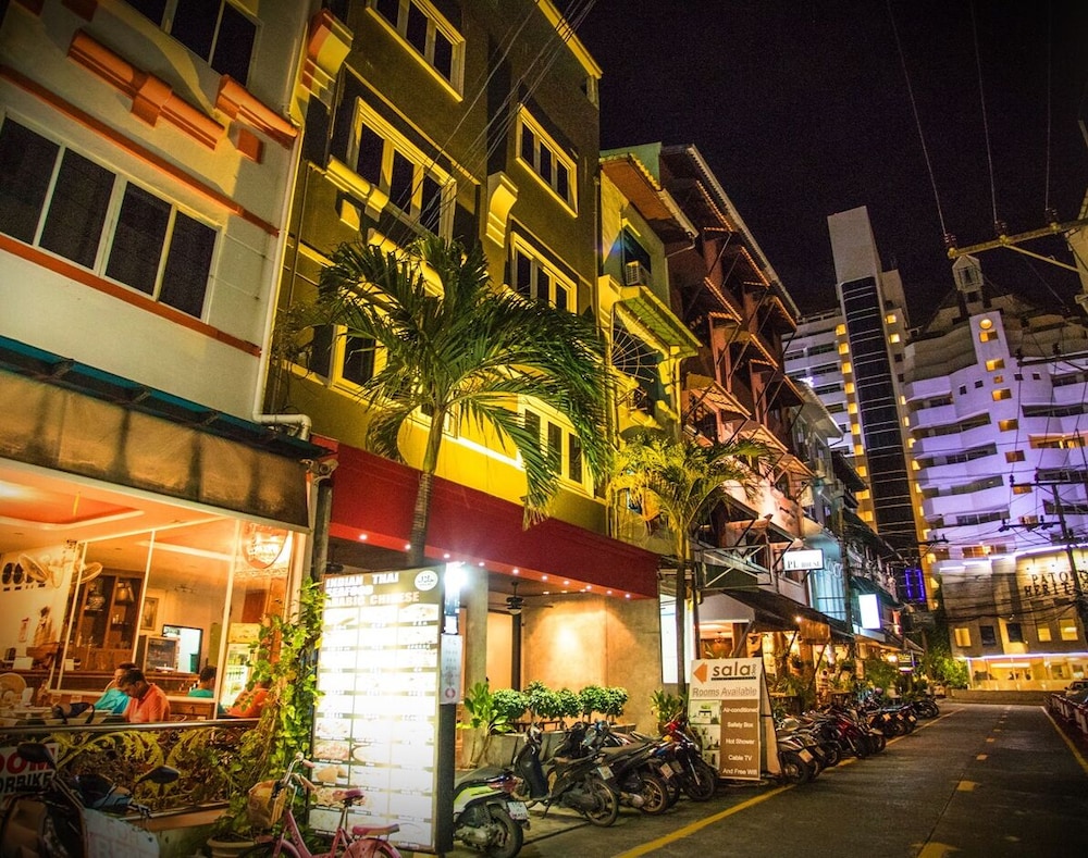 Patong Sino House