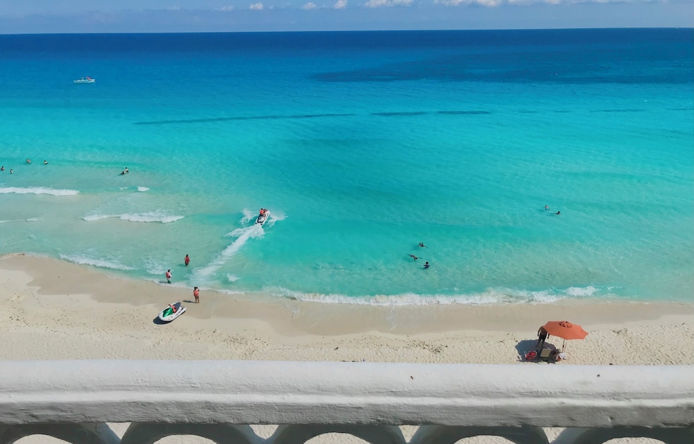 OvaCancun Apartments