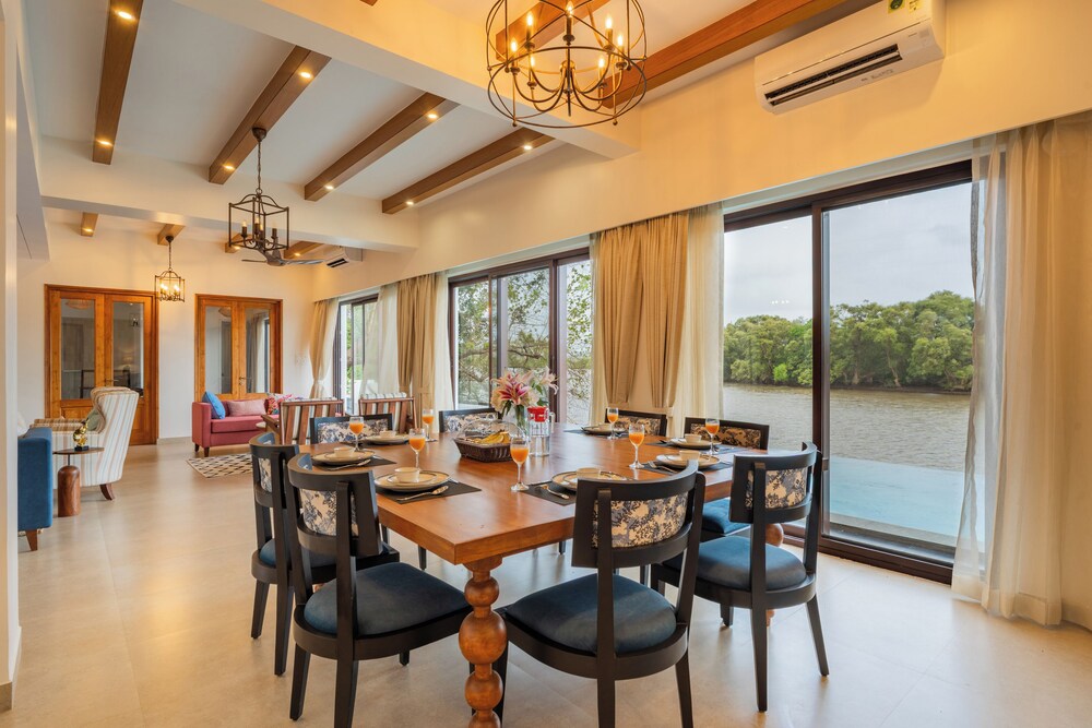 ELIVAAS VILLA FLEUVE