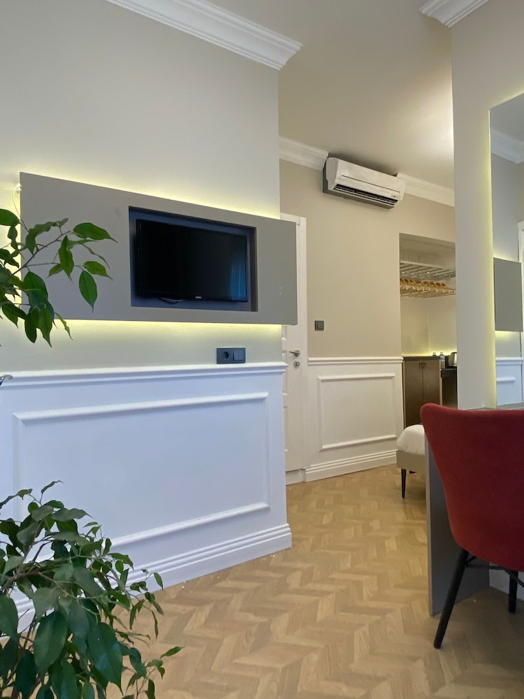 Emily Taksim Hotel