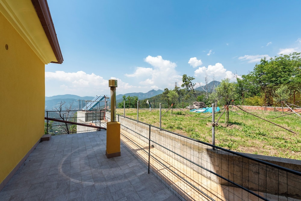 JOIVY Villa Guanna Charming Flat Garden