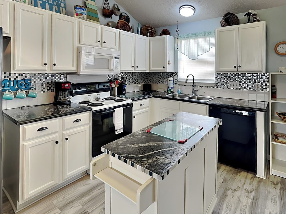 Southern Comfort by Silver Sands Vacation Rentals