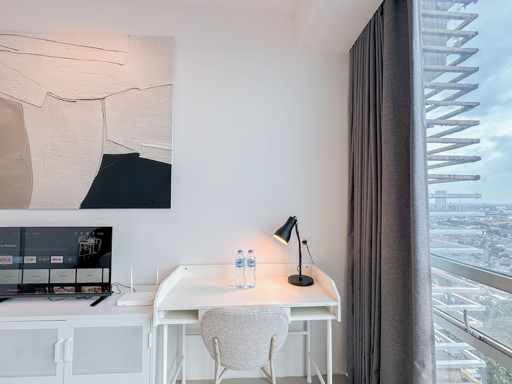 Minimalist Studio (No Kitchen) At The City Square Surabaya Apartment