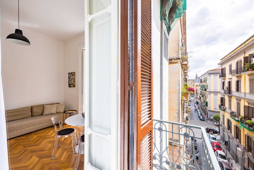 Thelos Apartment