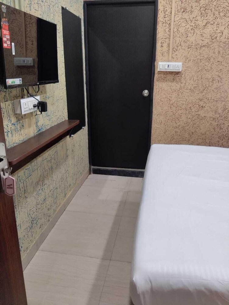 Vishnu Inn