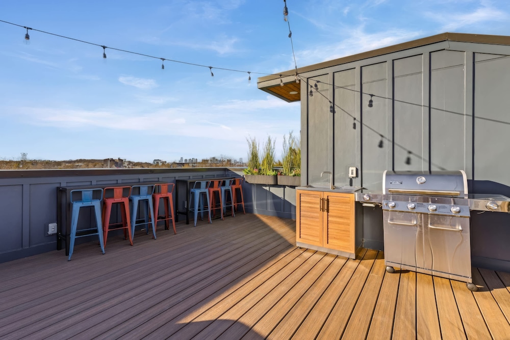 4 Rooftop Decks 4 Hot Tubs Game Rooms Sauna