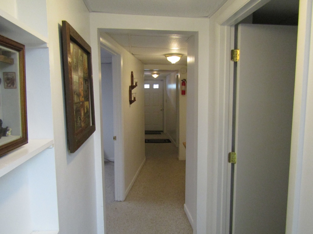 Sugar Mountain Drive 1866 6 Bedroom Home by RedAwning