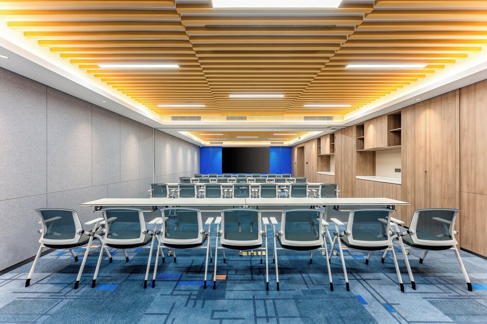 Holiday Inn Express Shenzhen Guangming by IHG