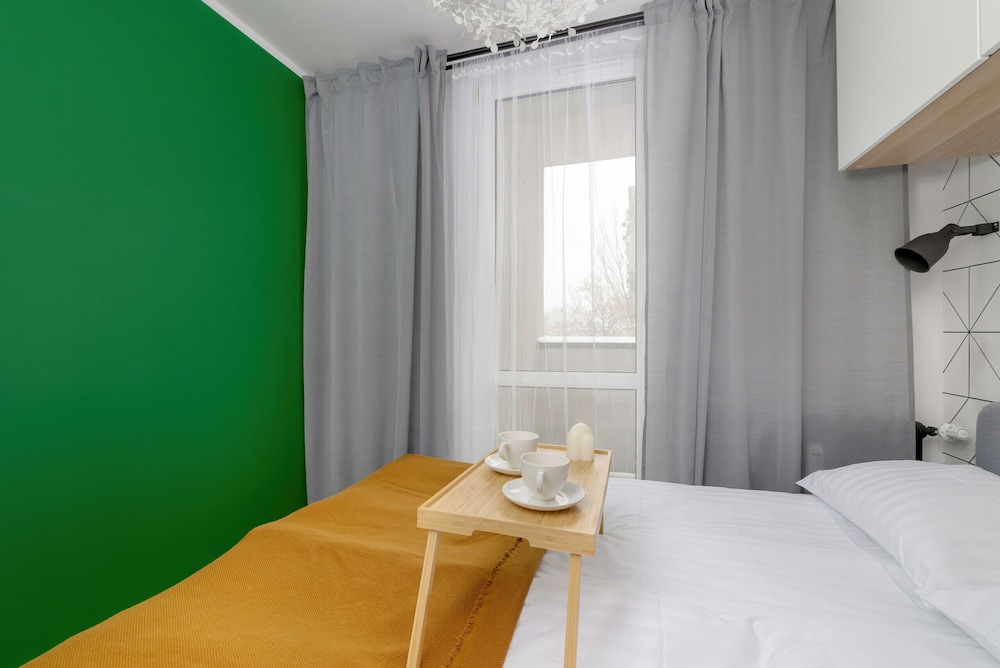 Katowice Vacations - White and Green Apartment by Renters - Property Image 5