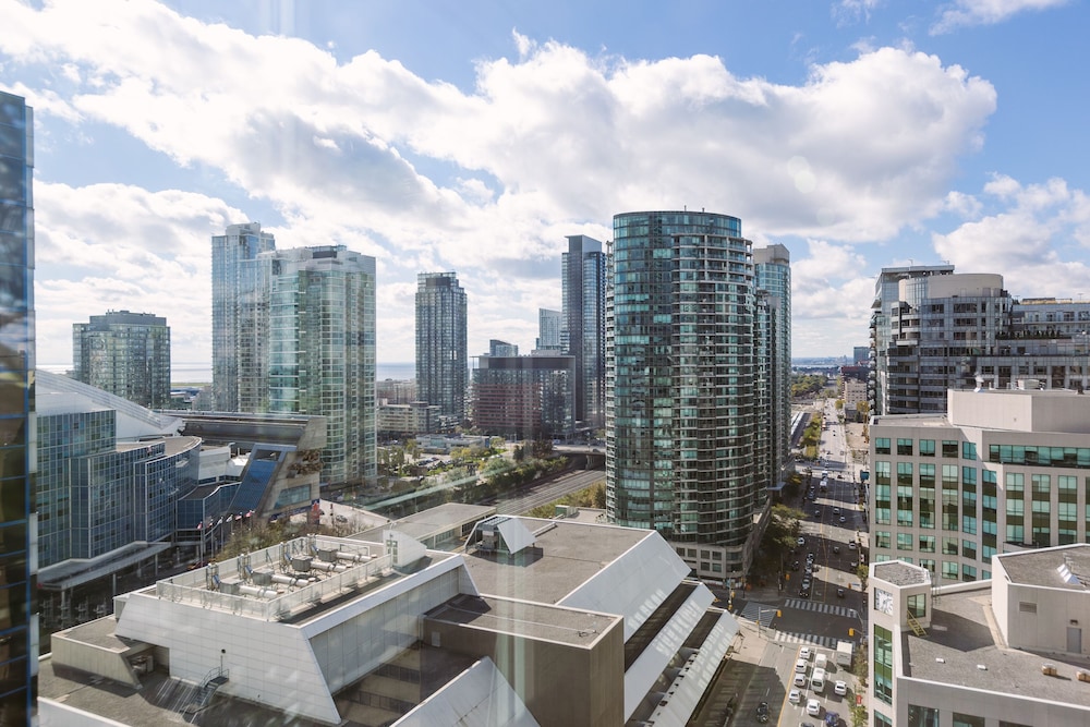 QuickStay - Gorgeous 2-Bedroom in the Heart of Downtown