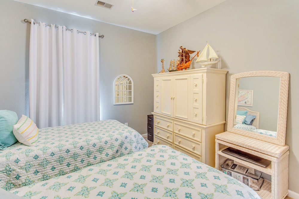 Golf, Swim & Explore: Sunset Beach Family Condo!