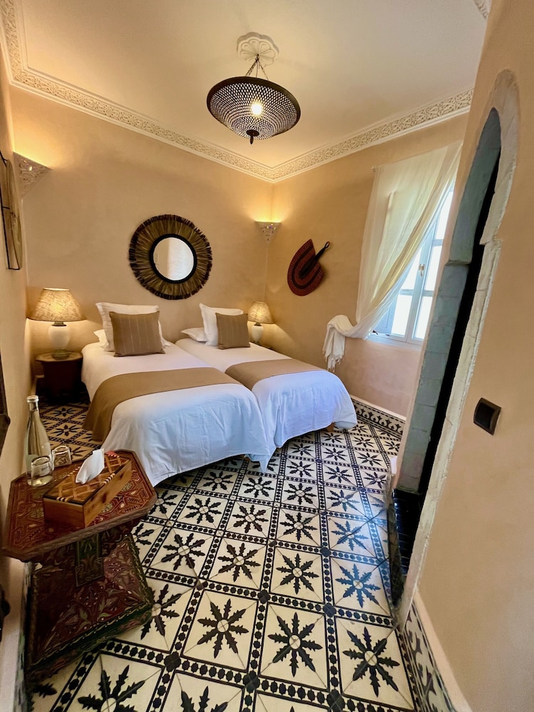 RIAD MALAÏKA