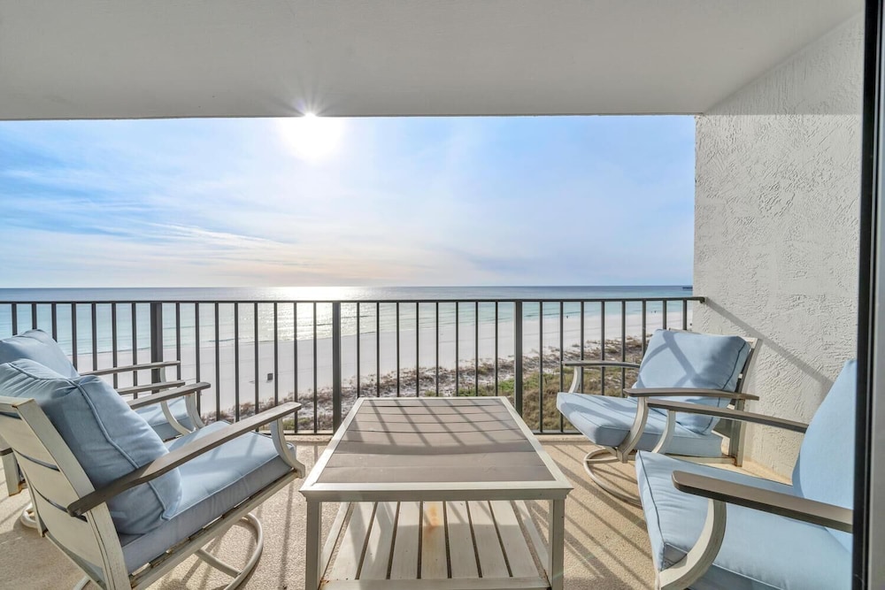 Edgewater Tower 2-404