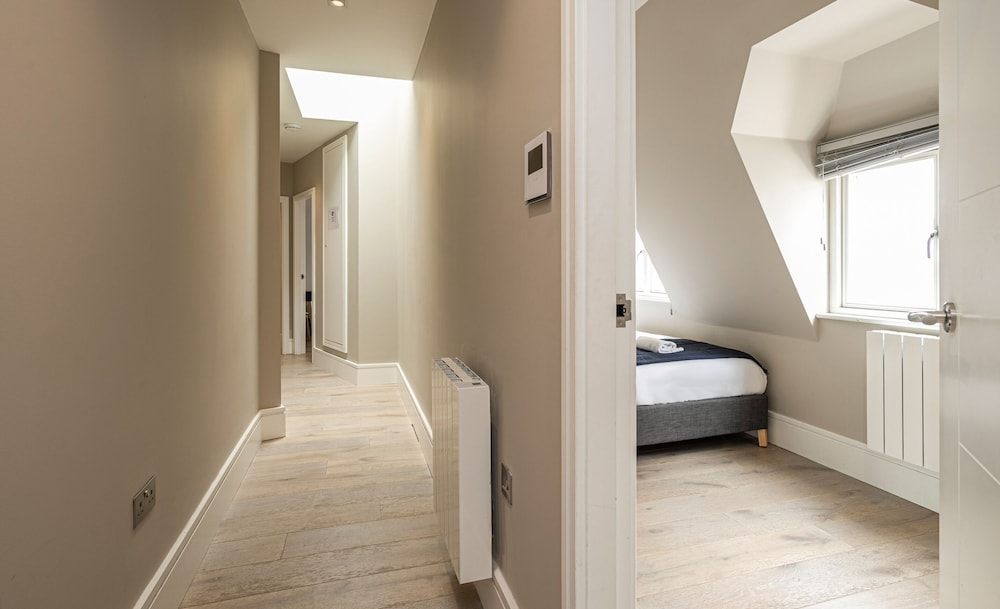 Superb Apartments opp Edgware Rd Station