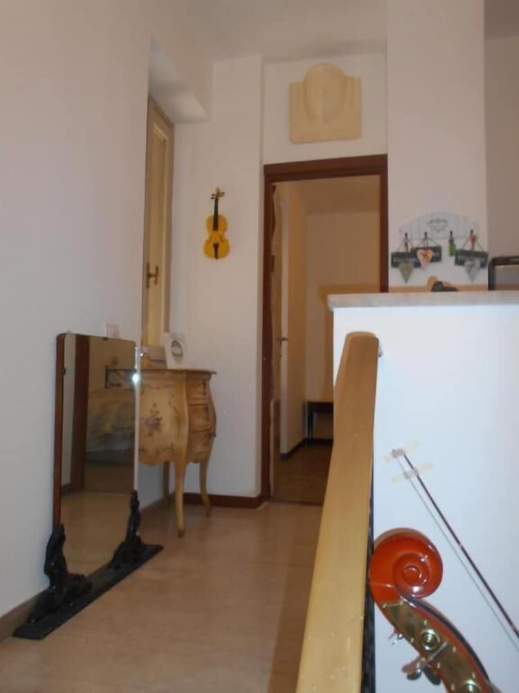 La Maison Des Artistes