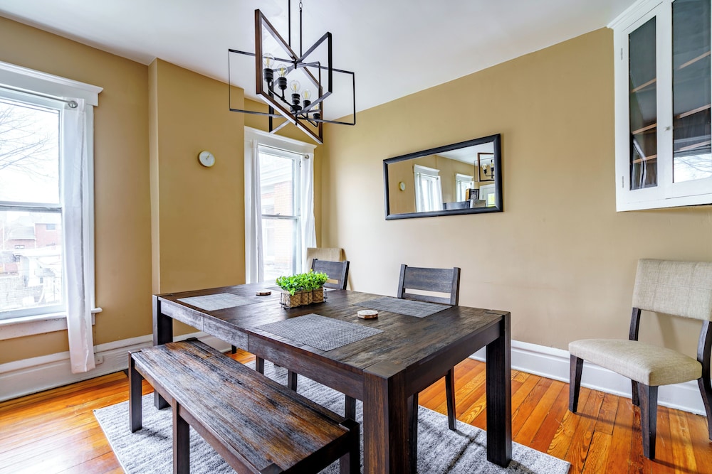 The Parkside by Jungle House – Short North Boutique Suites