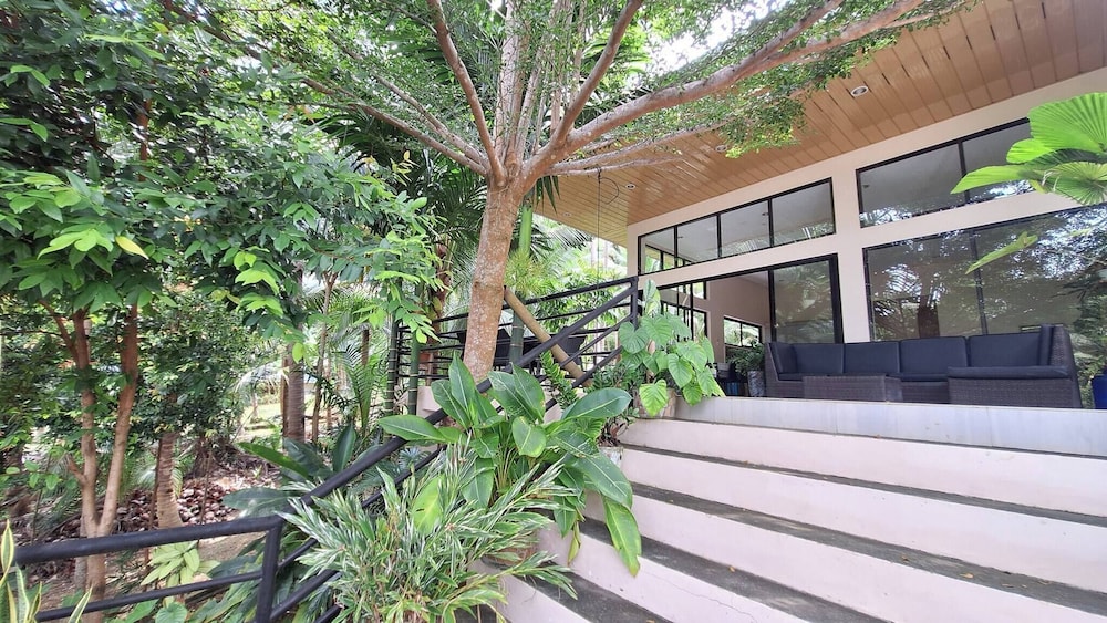 Balcon - Exclusive Private Villa in Camotes Island, Cebu, Philippines