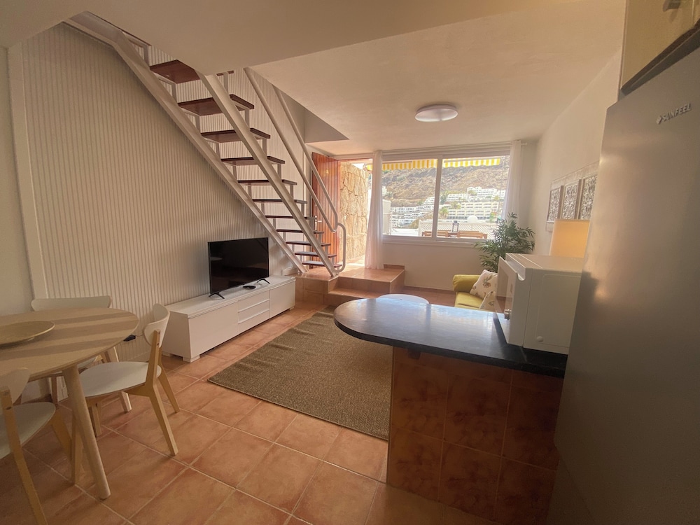 Modern Duplex Apartment Near Swimming Pool