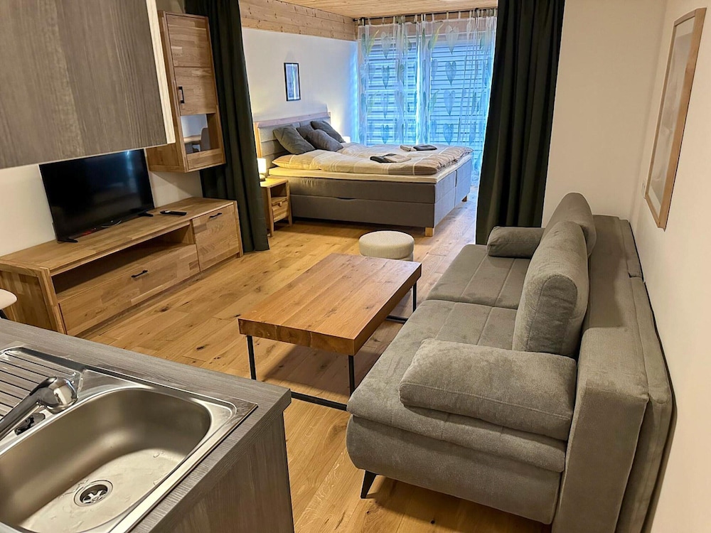 Appealing Apartment in Saalfelden Near Lake