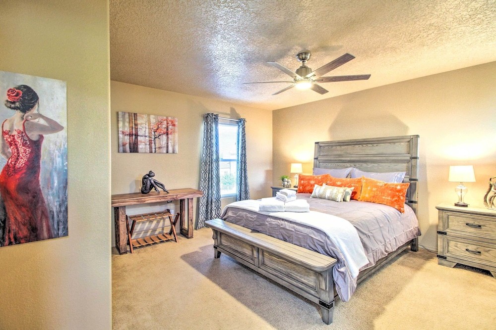 Walk to Netflix Studios: Updated ABQ Getaway! view 3