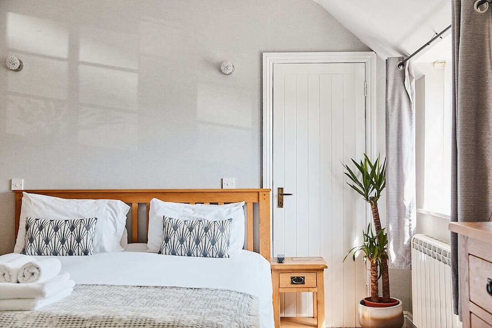 Hotel The Bucks Head - Image 1