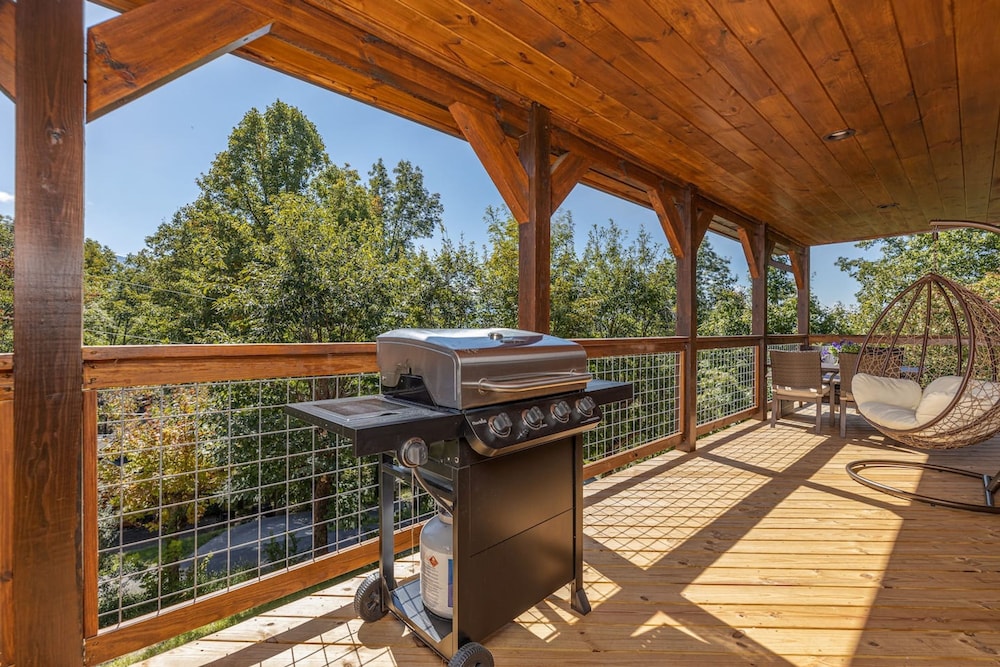 Lux Cabin Mtn Views Flat Parking Dog Friendly