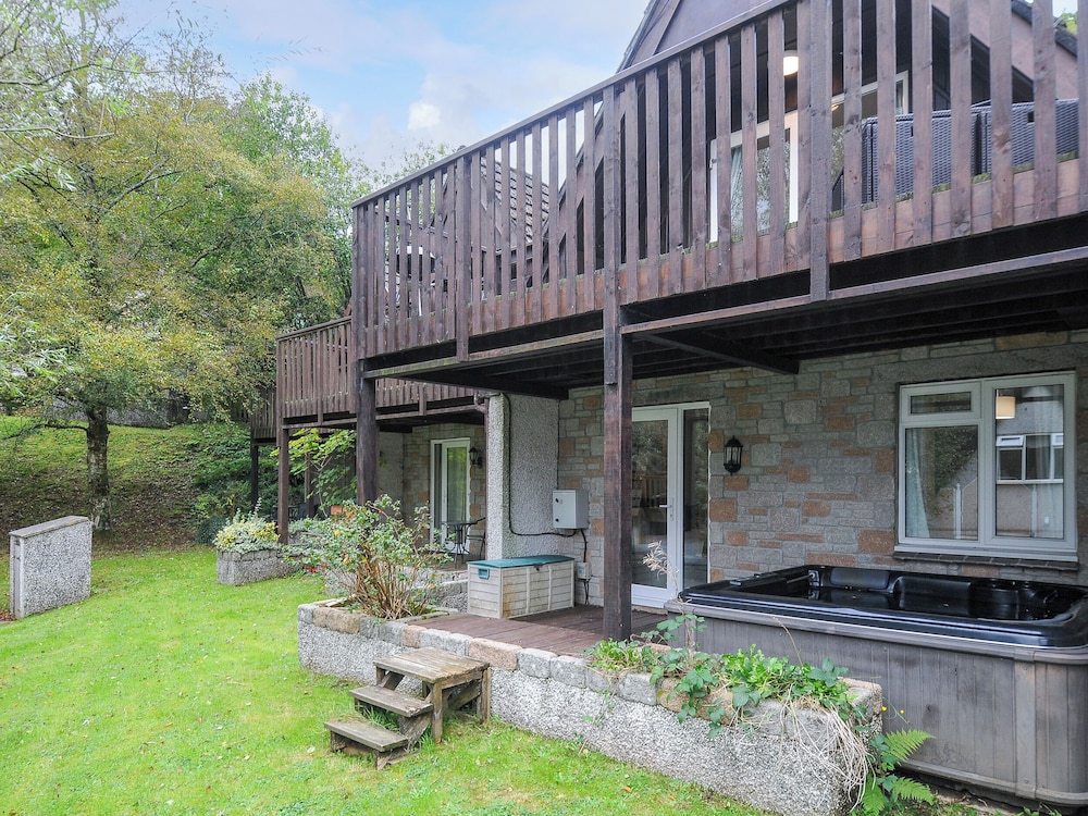 Valley Lodge 23
