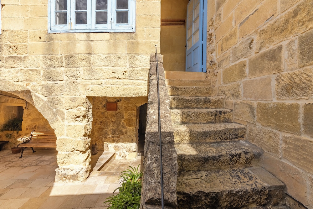 Bebbuxija Pool Farmhouse Gozo