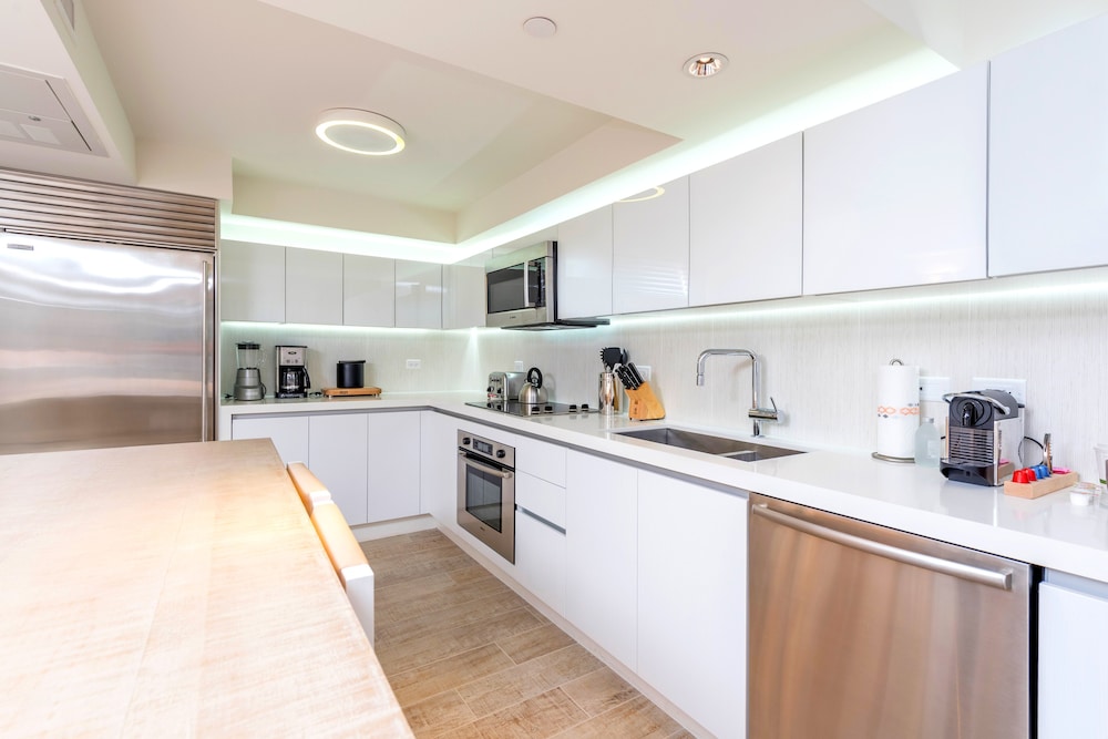 Luxury Vacation Rentals at 1 Hotel & Homes by LRMB