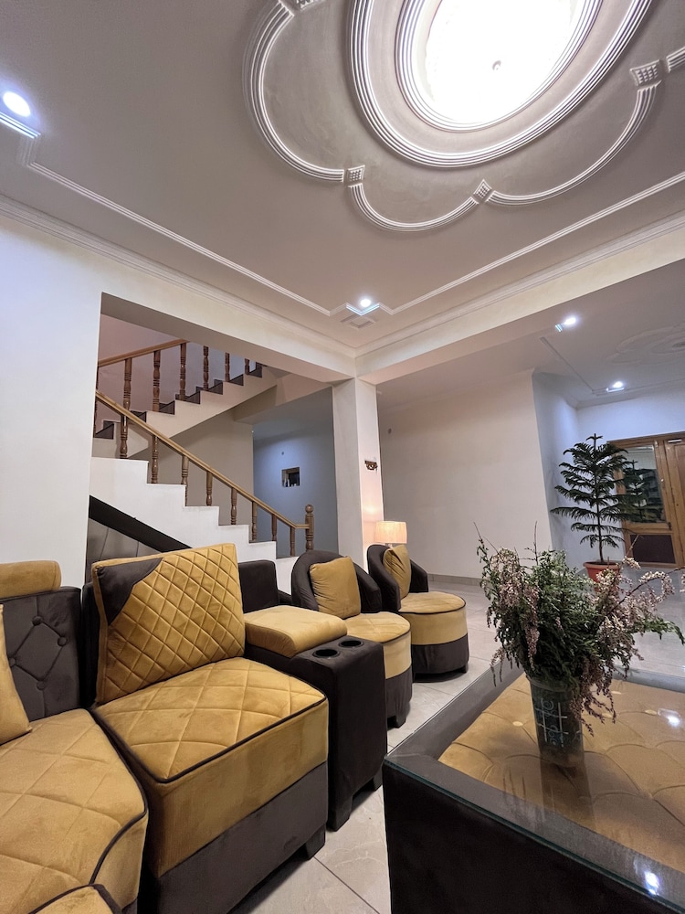 LADAKH COUNTRY INN
