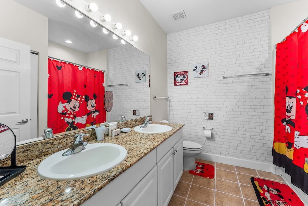 Themed Bedrooms Disney Area 3BR