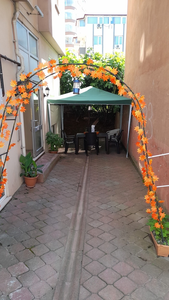 Elit Kurdal Apartment