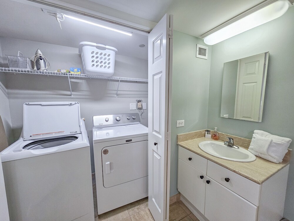 Brighton 103, Ocean View Condo, Full Amenities. 2 Bedroom Condo