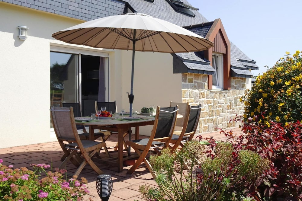 Holiday Home in Paimpol Near Beach photo 5