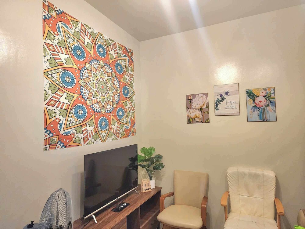 1 Bed Flat - Pool - Parking - Wifi