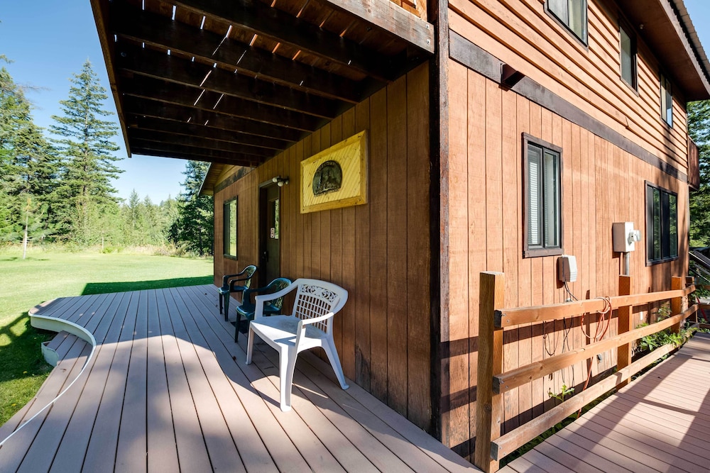 Conconully Cabin on 42 Private Acres Near Hiking! view 2