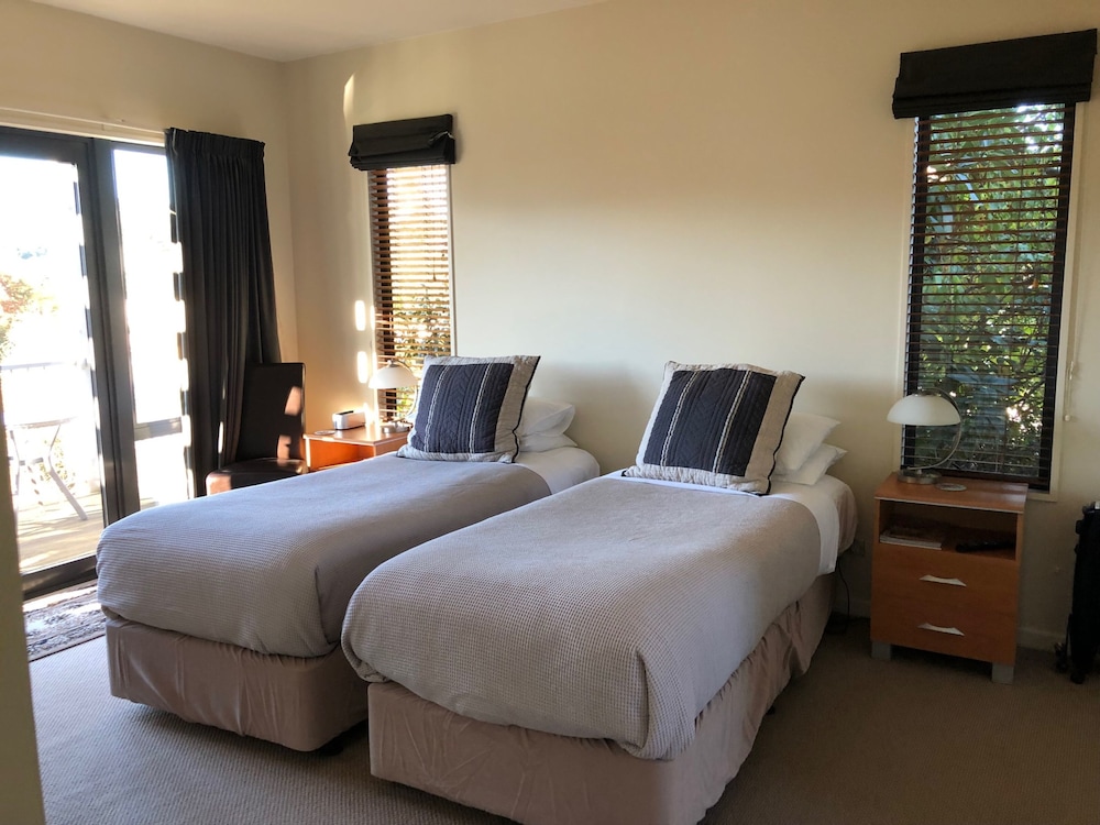 Websters on Wanaka Lodge