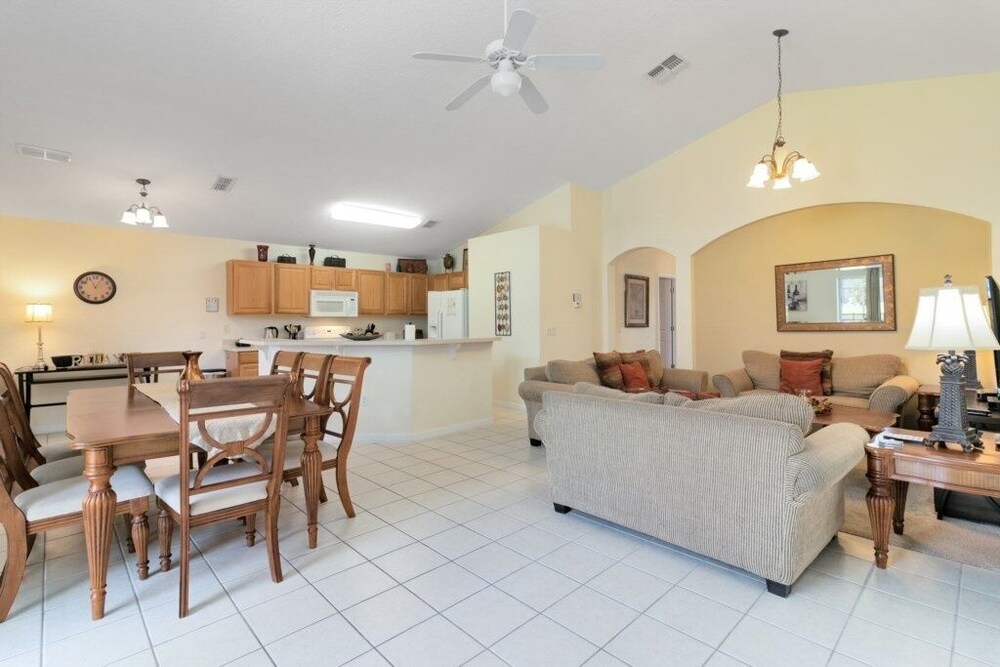 Gated 4 Bed With Pool And Spa Close To Disney 4 Bedroom Villa