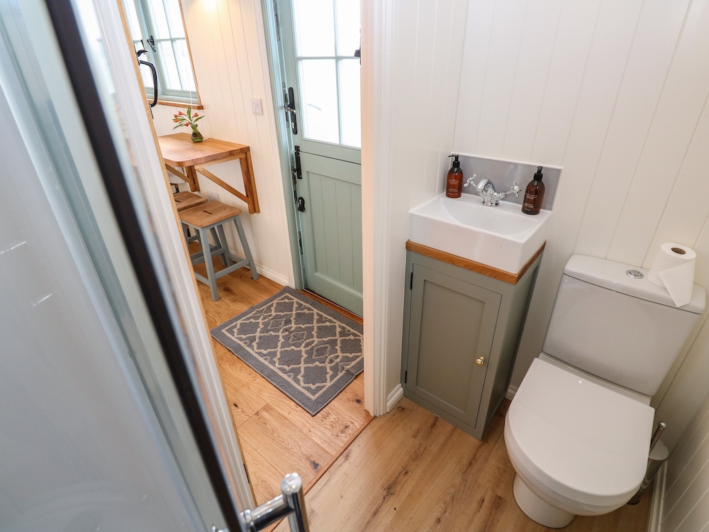 Lower Trewern Shepherds Hut