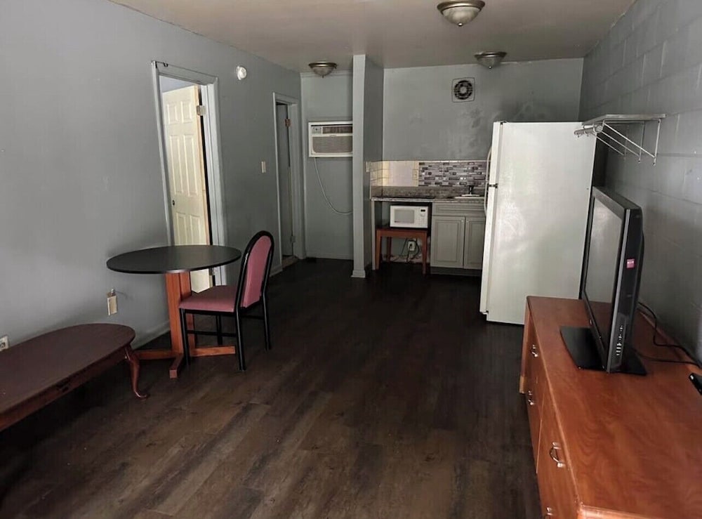 Paradise Suites