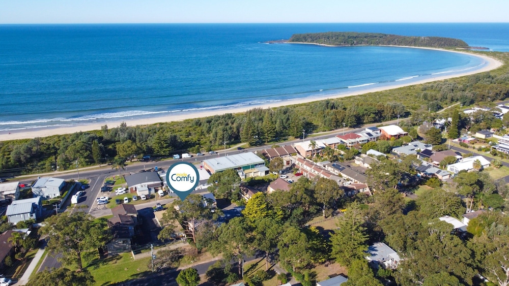 'broulee Break' -2-bed Beach House With Games Room