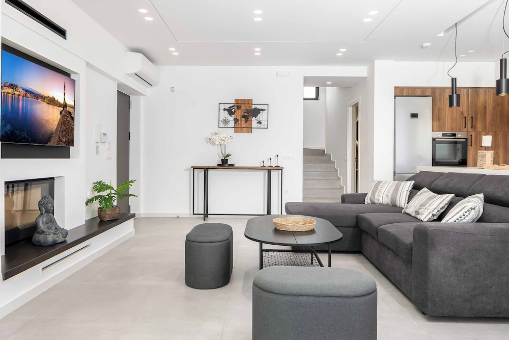 Kamelia Villa 3