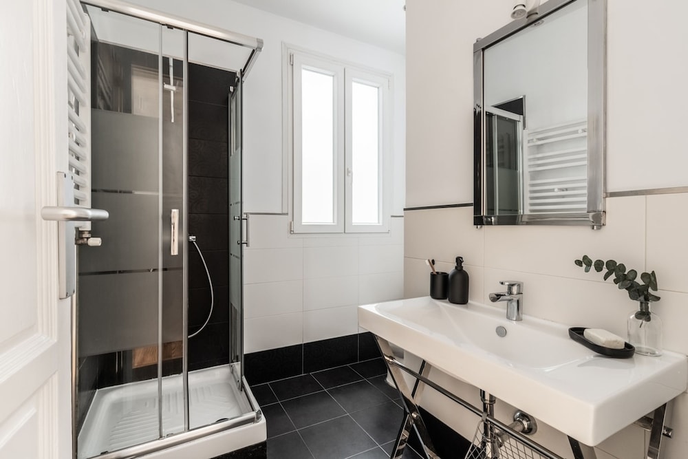 Pino - 3 Bedroom in Chamber