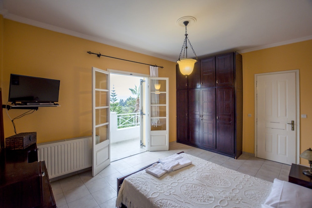 Villa Southern Comfort by CorfuEscapes photo 3