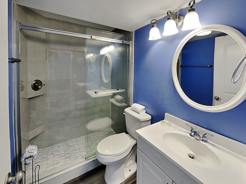 Continental Condominiums II by Resort Collection