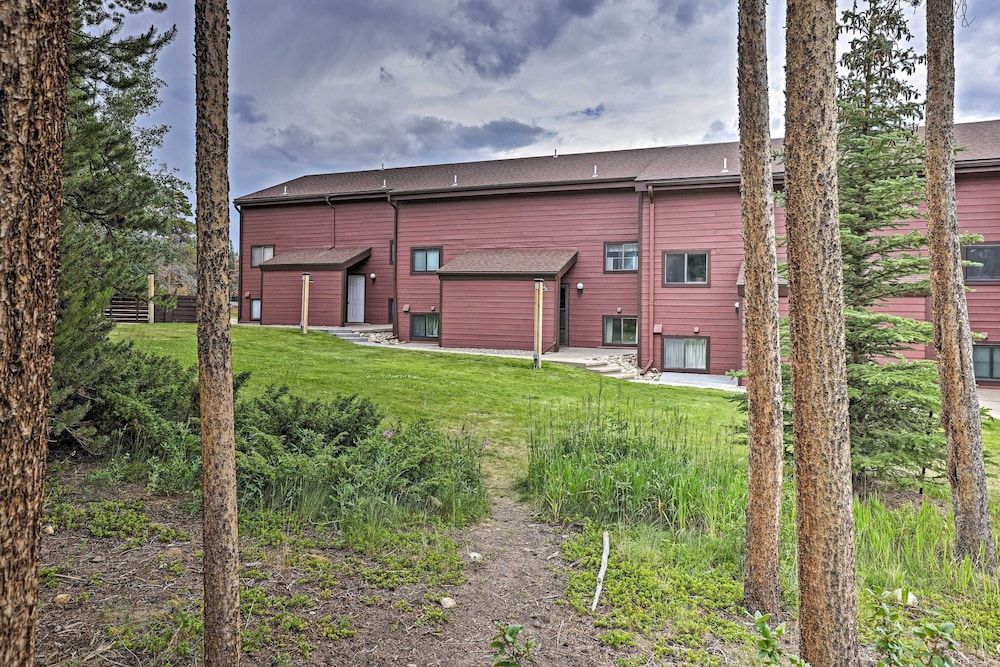 Warm Fraser Townhome w/ Community Amenities! view 5
