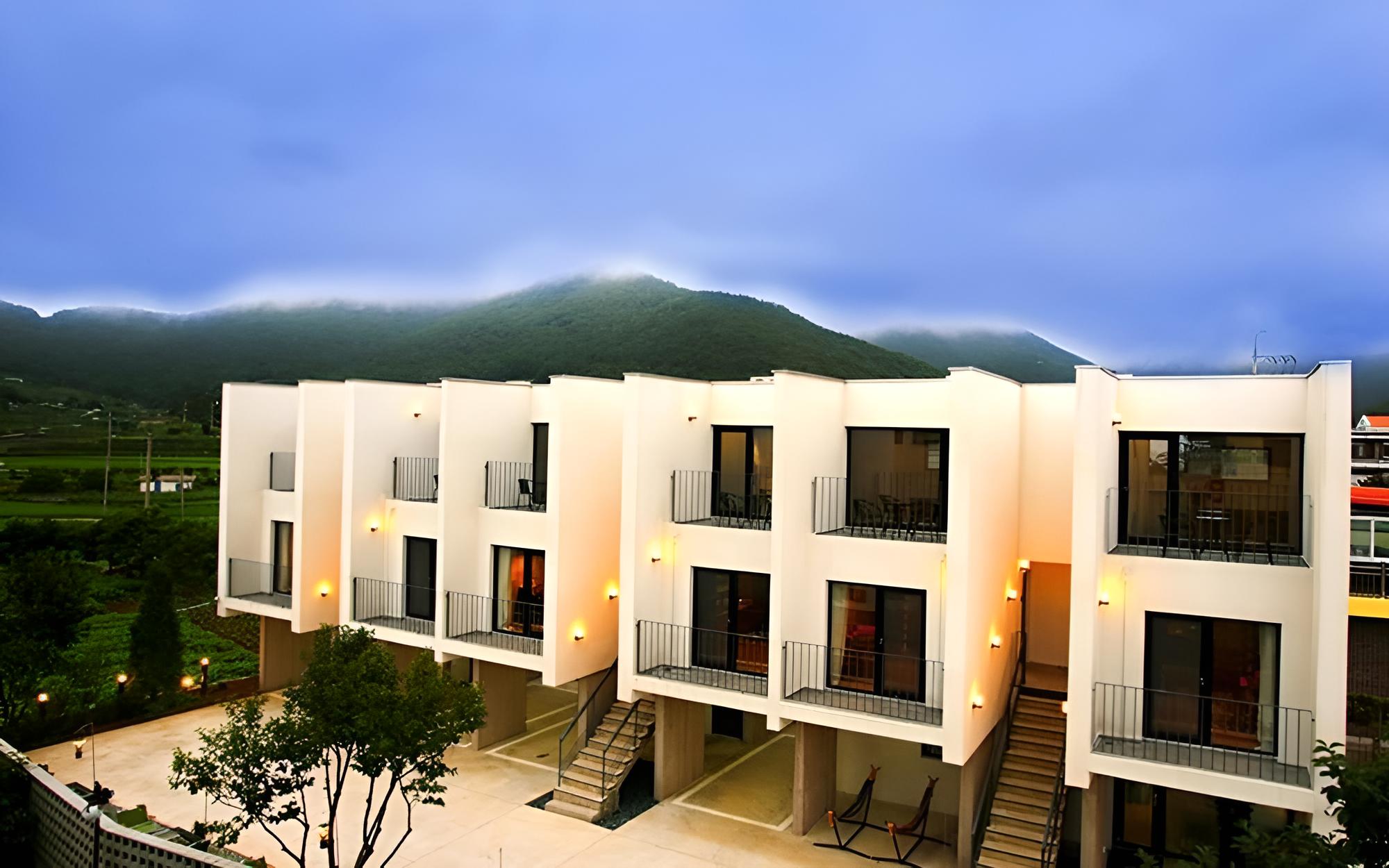 Namhae Iberis Pension view 5